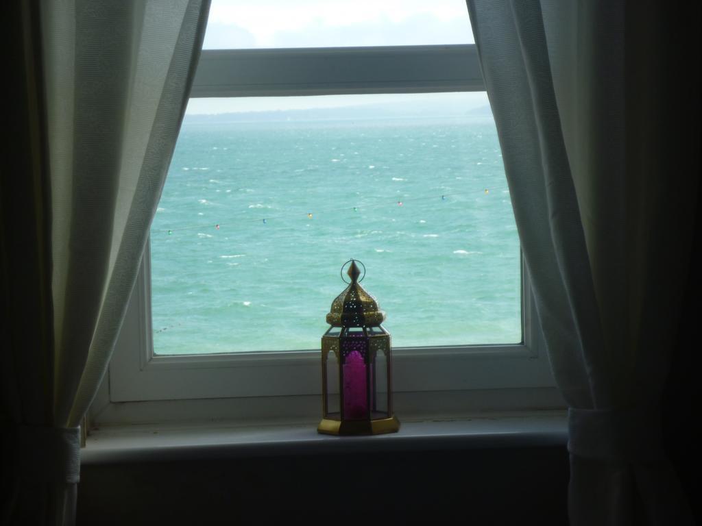 Stones Throw From The Beach - Stunning Sea View Portsmouth Exterior photo